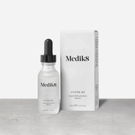 Medik8 - Hydr8 B5 - Serums ar Hialuronskābi un Pantenolu - 30ml