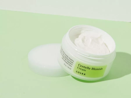 COSRX - Centella Blemish Cream - Nomierinošs krēms problemātiskai ādai - 30ml
