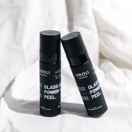 Veoli Botanica - Glass Skin Power Peel - Mitrinošs un Izgaismojošs Gelveida Pīlings Sejai - 30ml