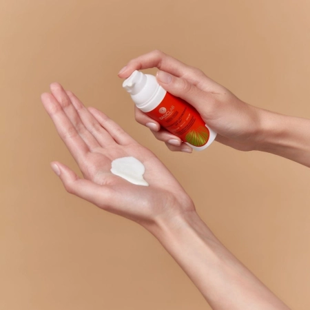 BasicLab - Profilakse un Antioksidācija - Viegla Saules Aizsardzības Emulsija SPF50+ PPD 52,3 - 50ml