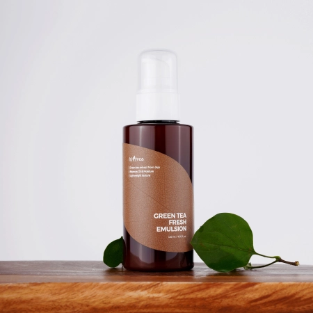 Isntree - Green Tea Fresh Emulsion - Atsvaidzinoša Emulsija ar Zaļo Tēju - 120ml