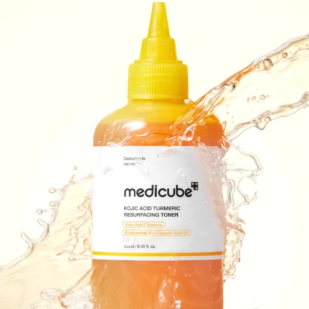 Medicube – Kojic Acid Turmeric Resurfacing Toner – Izgaismojošs Sejas Toniks – 250 ml