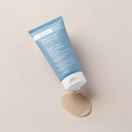 Paula's Choice - Resist - Super-Light Daily Wrinkle Defense SPF30 - Viegls Pretgrumbu Dienas Krēms ar Saules Aizsargfiltru - 60ml