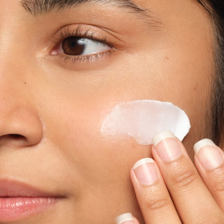 The Ordinary - Natural Moisturizing Factors + HA - Mitrinošs Krēms ar Hialuronskābi - 100ml